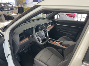 Novy KGM SsangYong Torres skladom ihned k odberu